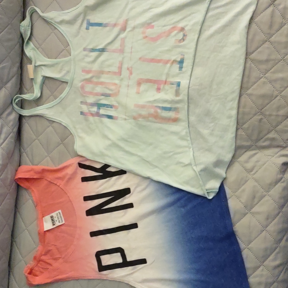 Bundle of PINK and Hollister cropped tank tops size XS